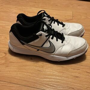 nike white, black and silver durasport 4 men’s golf shoes